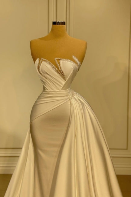 Elegante vestido de novia largo blanco brillante sin mangas con sirena y encaje