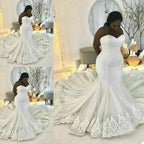 Elegante vestido de novia blanco largo sin mangas con encaje y escote corazón estilo sirena
