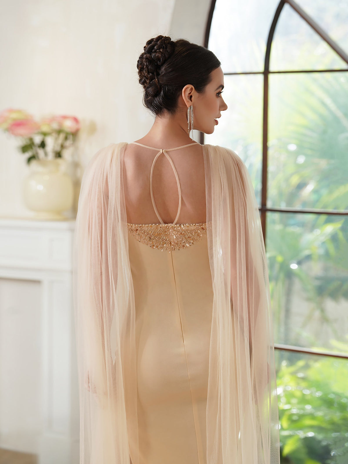 Robe de bal élégante sirène en polyester tricoté, décolleté arrondi, sans manches, or champagne, ornée de perles, fermeture éclair, fente