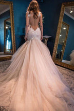 Vestidos de Noiva Elegantes com Decote Coração e Cauda Watteau Estilo Sereia
