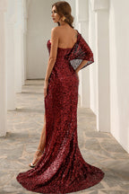 Abito da sera elegante monospalla con paillettes e spacco, modello sirena
