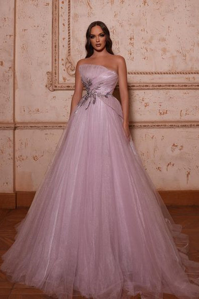 Robe de bal élégante rose en tulle sans manches, coupe trapèze, ornée de perles
