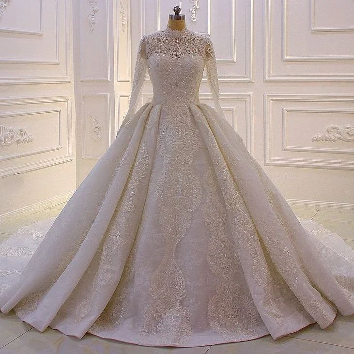 Robe de mariée élégante princesse en ligne A, col haut, en dentelle pailletée, à manches longues