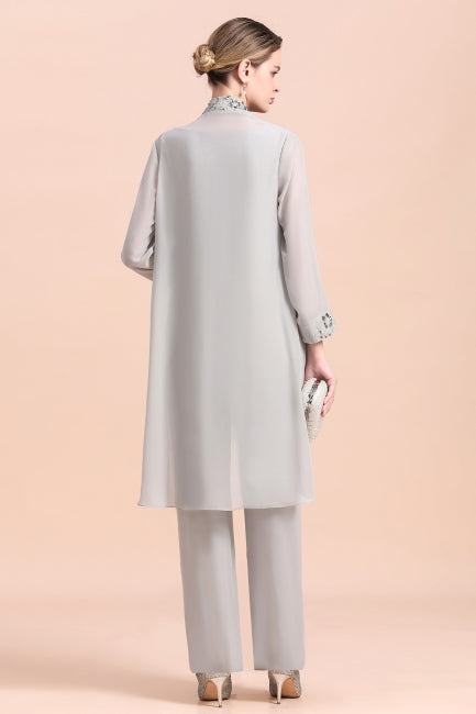 Macacão Elegante sem Mangas com Apliques em Chiffon Prateado para Mãe da Noiva com Envolvente