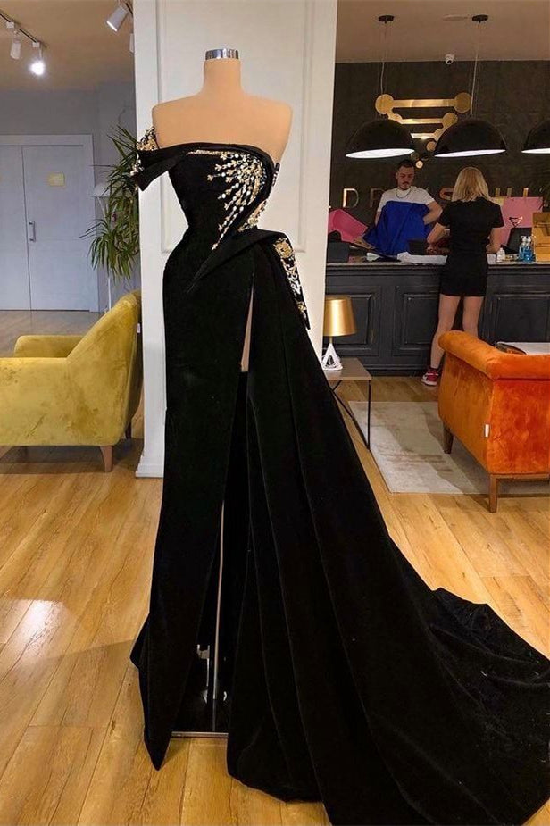 Robe de bal élégante sans bretelles, fendue devant, en ligne A avec perlage