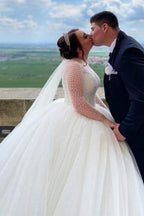 Robe de bal élégante à manches longues en tulle pour mariage avec décolleté en cœur