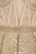 Vestido de Noiva Elegante em Tule com Renda, Saia Rodada, Alças Finas e Decote Coração, Sem Mangas