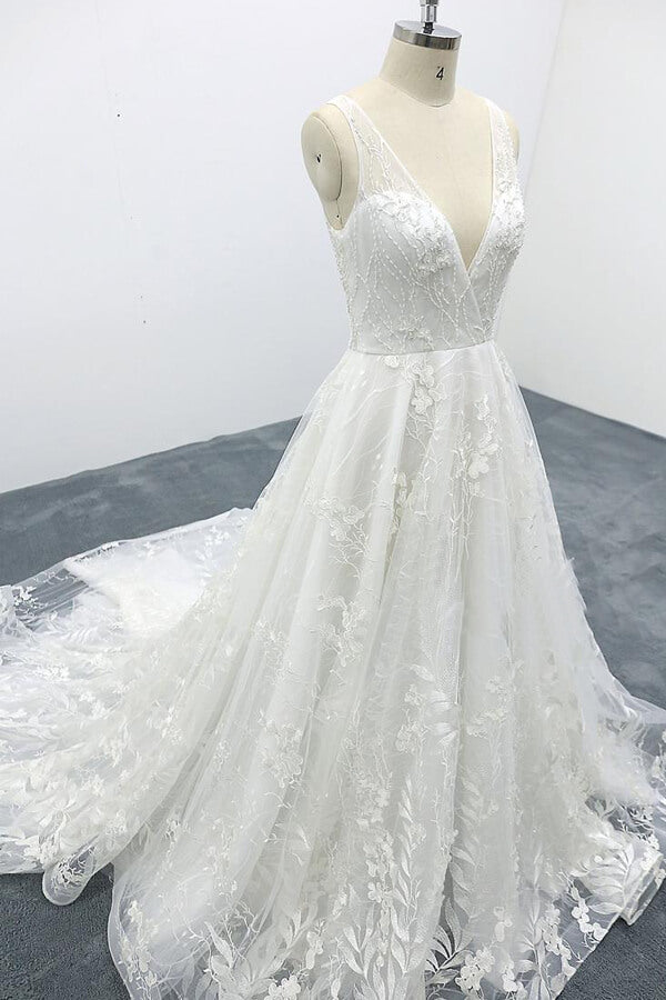 Vestido de Noiva Elegante em Tule com Aplicações e Decote em V, Corte em A