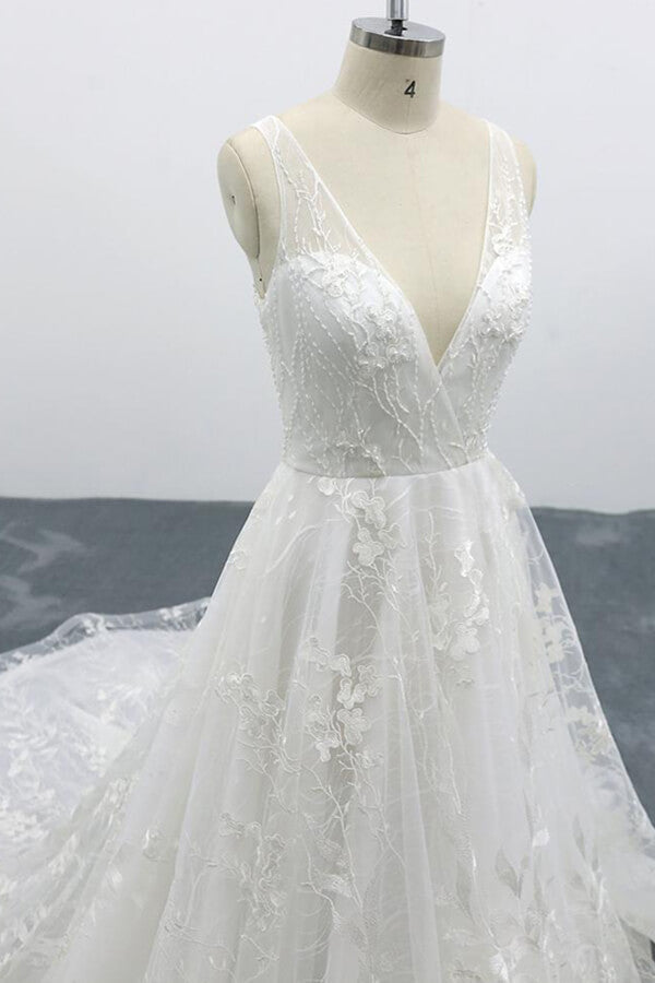 Vestido de Noiva Elegante em Tule com Aplicações e Decote em V, Corte em A
