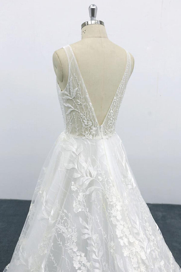Vestido de Noiva Elegante em Tule com Aplicações e Decote em V, Corte em A