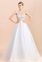 Robe de mariée élégante en dentelle florale à encolure en V, coupe évasée, plage, sans manches, en tulle, pour église