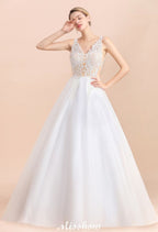 Robe de mariée élégante en dentelle florale à encolure en V, coupe évasée, plage, sans manches, en tulle, pour église