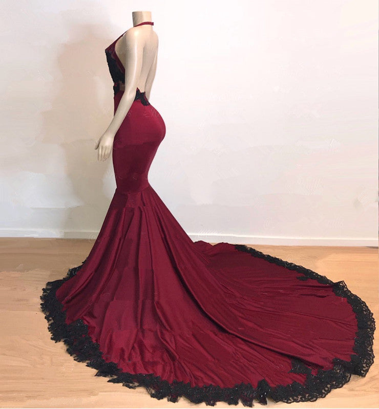 Elegant V-Neck Halter Mermaid Appliques Evening Gowns