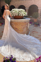 Vestido de Noiva Elegante com Decote em V, Alças Finas e Sem Mangas, Modelo Sereia com Renda