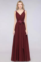 Elegantes trägerloses Brautjungfernkleid aus Chiffon mit V-Ausschnitt, Rüschen und bodenlangem Rock