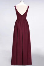 Elegantes trägerloses Brautjungfernkleid aus Chiffon mit V-Ausschnitt, Rüschen und bodenlangem Rock