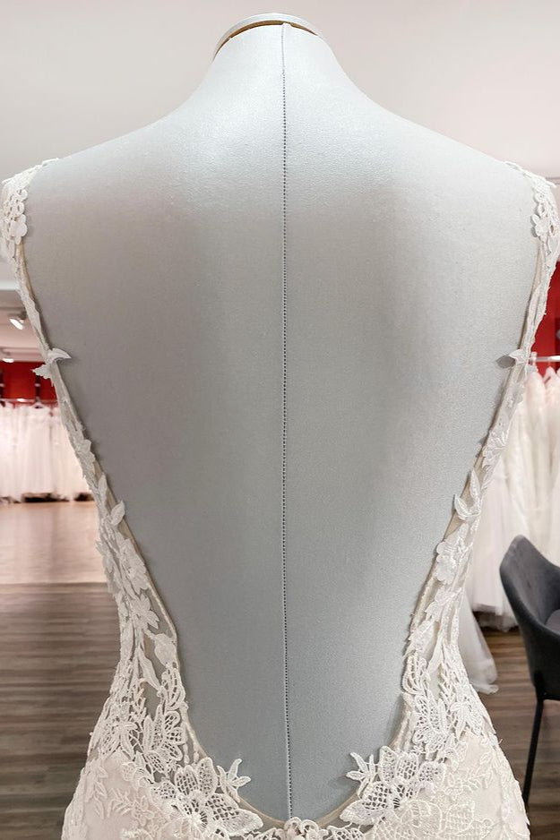 Abito da sposa elegante bianco lungo a sirena in tulle con pizzo e schiena scoperta