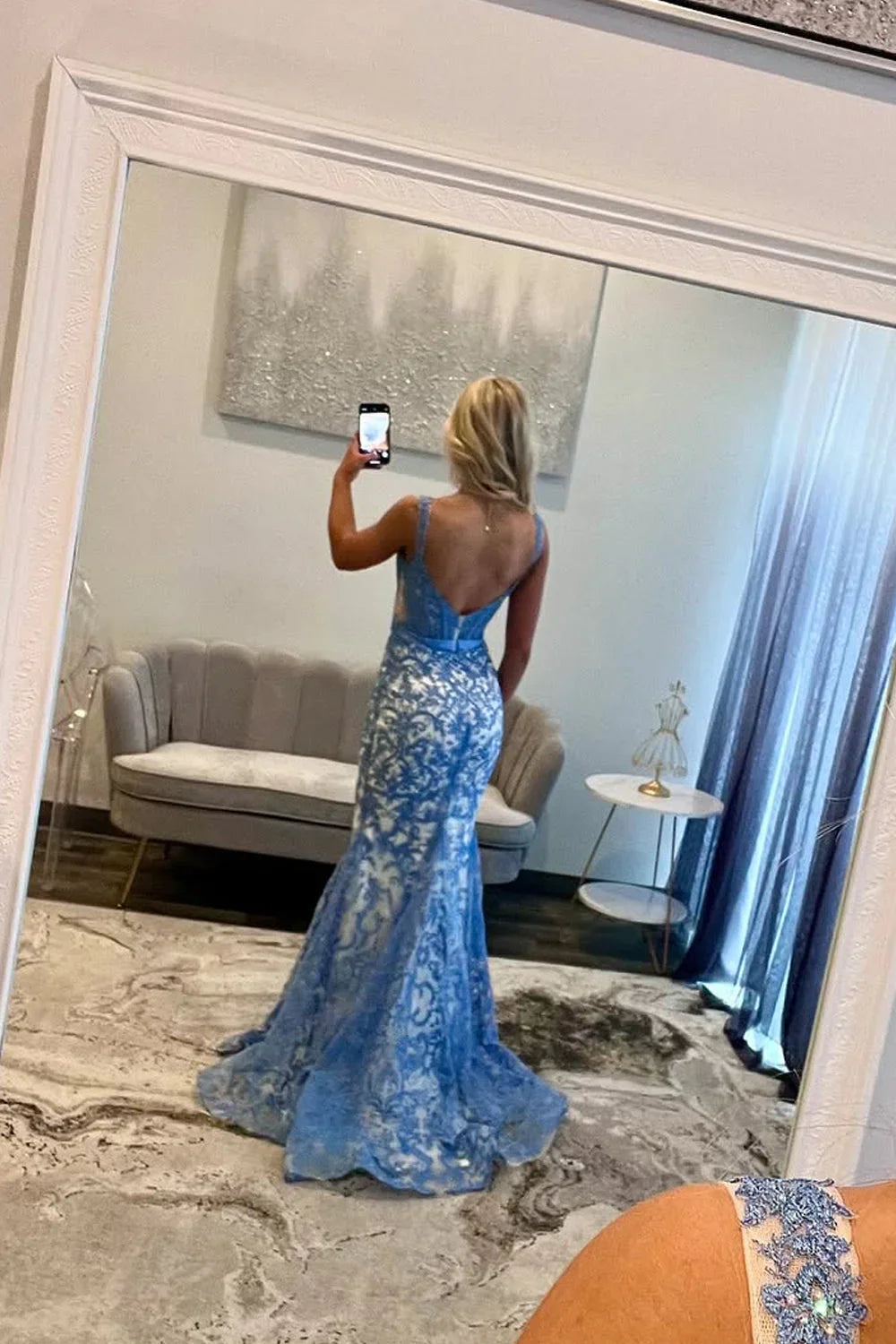 Elise | Hermoso vestido de fiesta azul con encaje y escote redondo estilo sirena