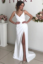 Vestido de Noiva Branco de Cetim, Comprido, Estilo Sereia, Sem Costas, com Fenda Excelente