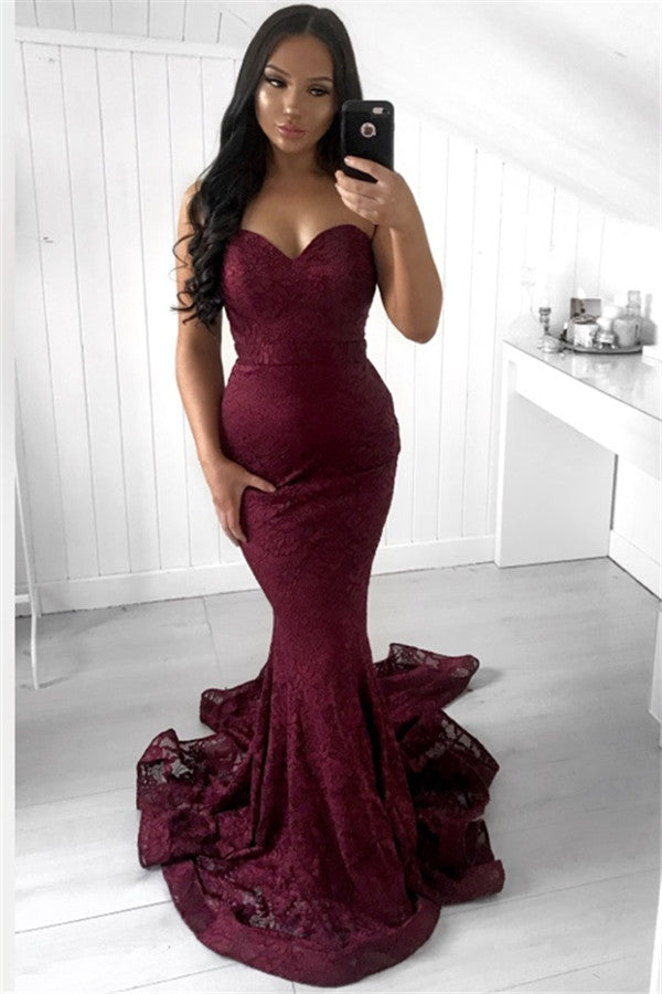 Excellente robe de bal longue sirène sans bretelles en dentelle avec appliques