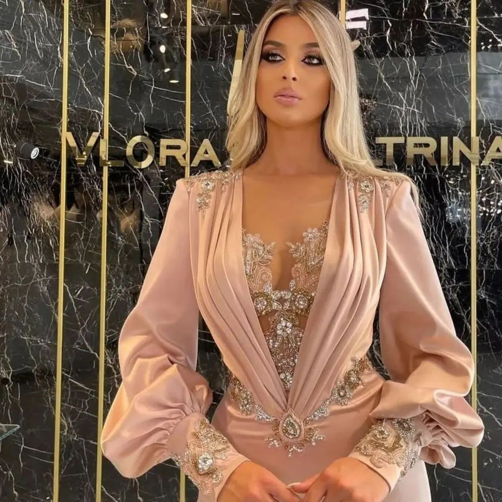 Exquisito vestido de fiesta de satén estilo sirena, de manga larga y largo hasta el suelo con apliques