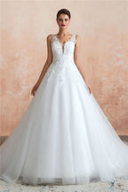 Exquisito vestido de novia largo de tul con apliques de encaje en forma de A