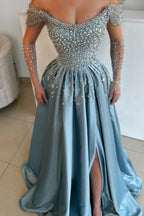 Robe de bal longue bleue exquise en ligne A, épaules dénudées, ornée de perles et de strass, avec fente