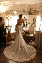 Robe de mariée longue ivoire exquise en tulle et dentelle, bustier sans bretelles en forme de queue de sirène avec décolleté en V