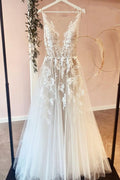 Elegant Lace Long A Line Wedding Dress With Tulle Appliques