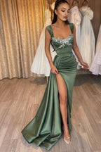 Robe de bal longue verte sans manches en satin avec dentelle sexy et fente