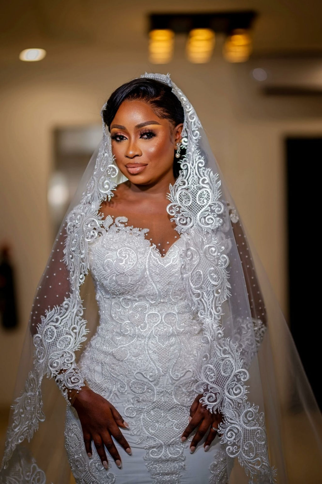 Bridal Long Sleeves Mermaid Wedding Dress With Lace Built In Bra Pearls