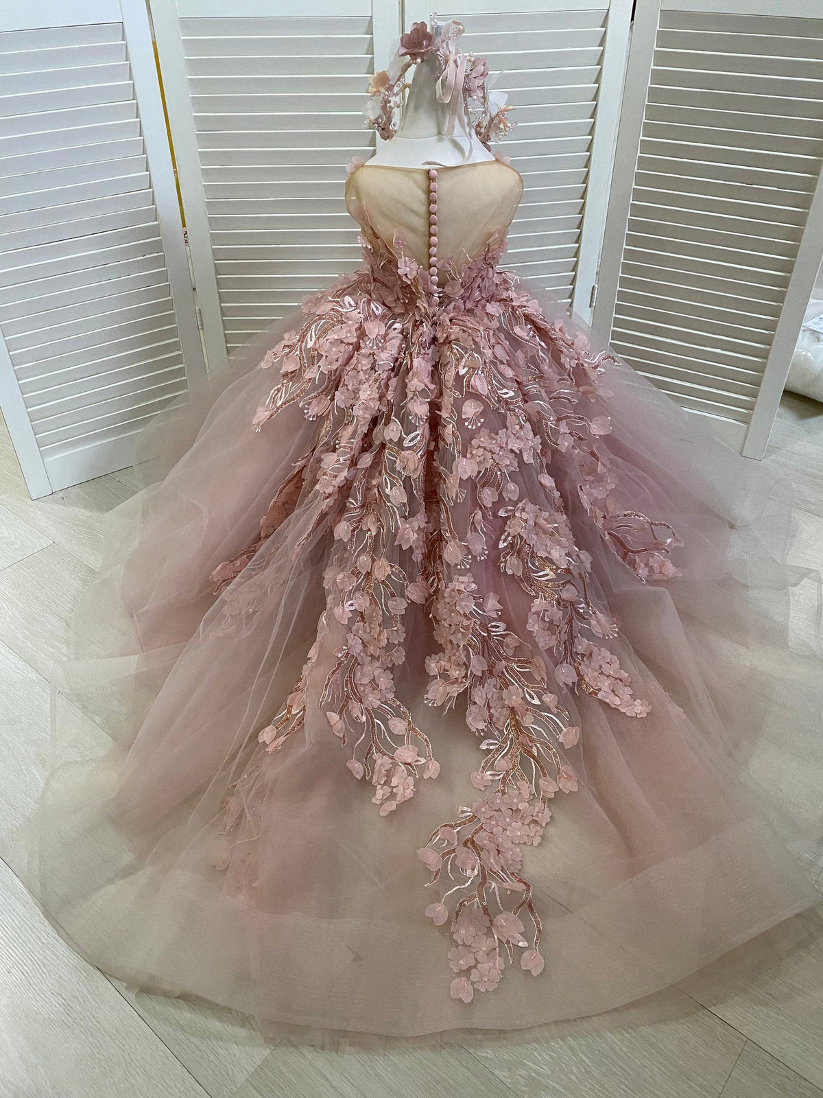 Lovely Sleeveless Flower Girl Dress With Appliques A Line Gown