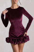 Vestidos Curtos de Veludo com Decote Redondo, Manga Comprida, Prega Acordeão e Bainha Volumosa - Roxo