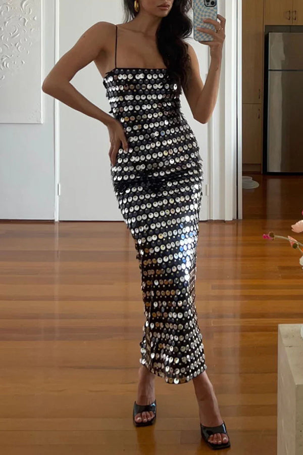 Robe de mi-longueur à bretelles spaghetti pailletée éclat glamour pour fête d'anniversaire