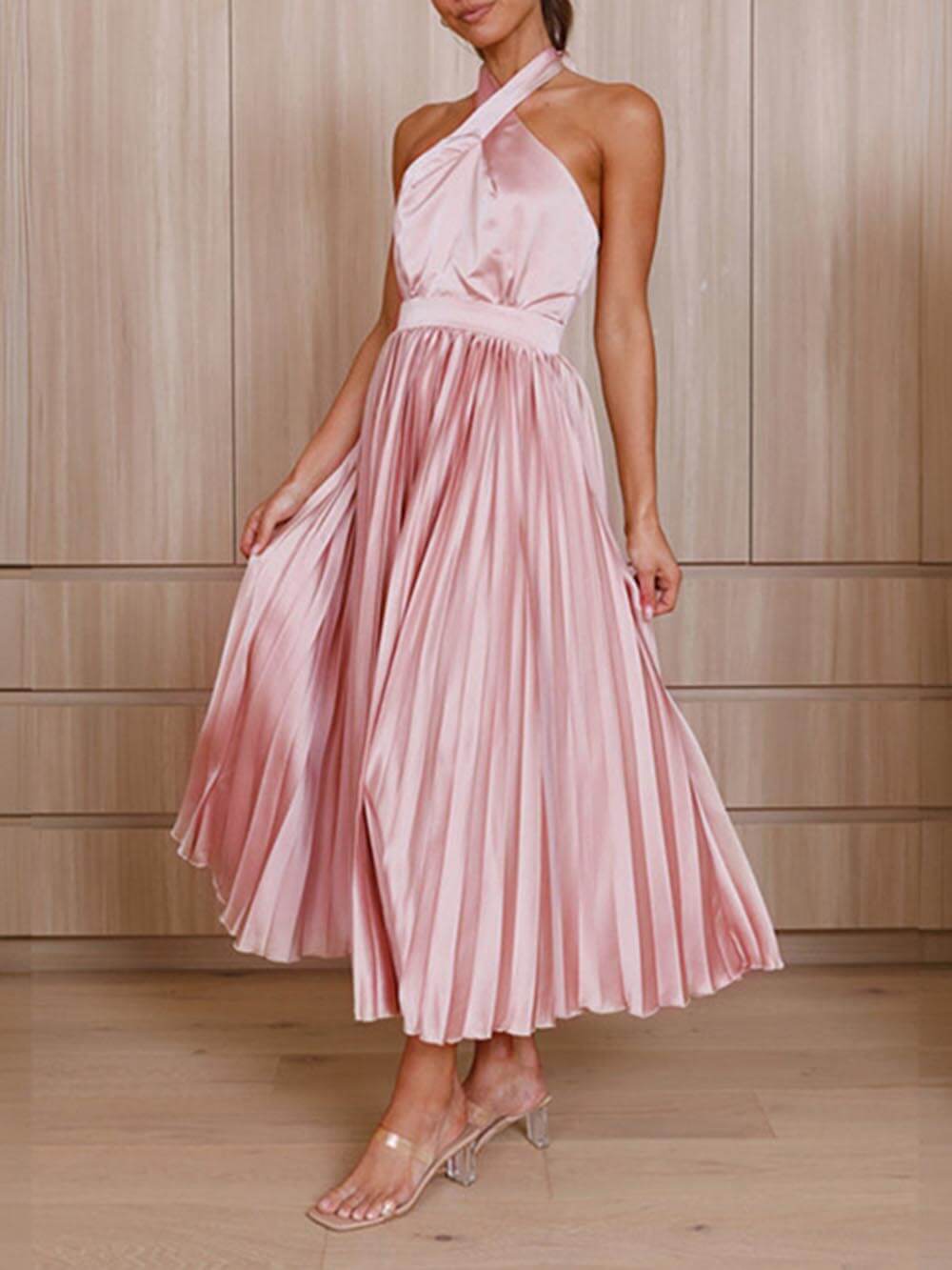 Robe mi-longue à encolure plissée pour vacances et soirées