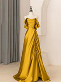 Vestido largo de gala satinado único en línea A, con escote de hombros descubiertos y falda plisada Y7599