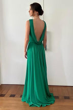Robes de bal vertes fabuleuses en satin sans manches à coupe trapèze avec dos ouvert