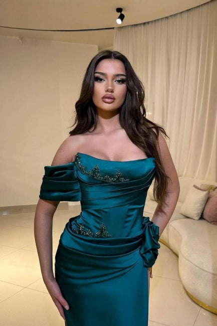 Robe de bal sans manches à encolure en forme de cuillère, satinée, à colonne, avec volants, fabuleuse