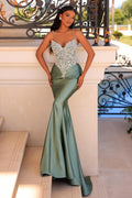 Robe de bal fabuleuse longue verte sirène en satin avec bretelles spaghetti en dentelle
