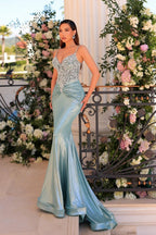 Robe de bal fabuleuse longue verte sirène en satin avec bretelles spaghetti en dentelle