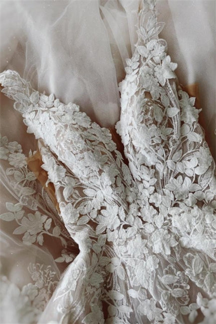 Robes de mariée sans dos, ligne A, col en V, sans manches, avec dentelle