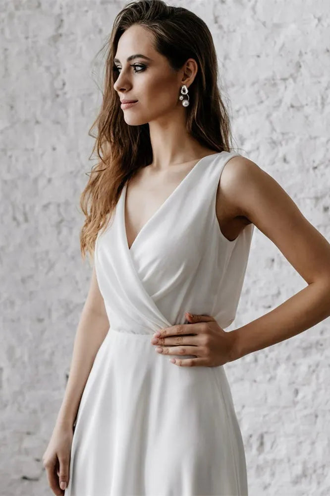 Sleeveless V Neck Long Wedding Dress For Elegant Bridal Gown