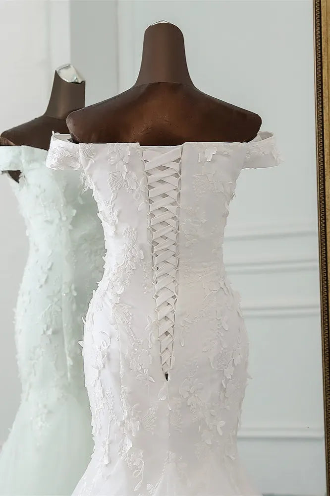 Sexy Long Off The Shoulder Mermaid Silhouette Wedding Dress With Lace Tulle