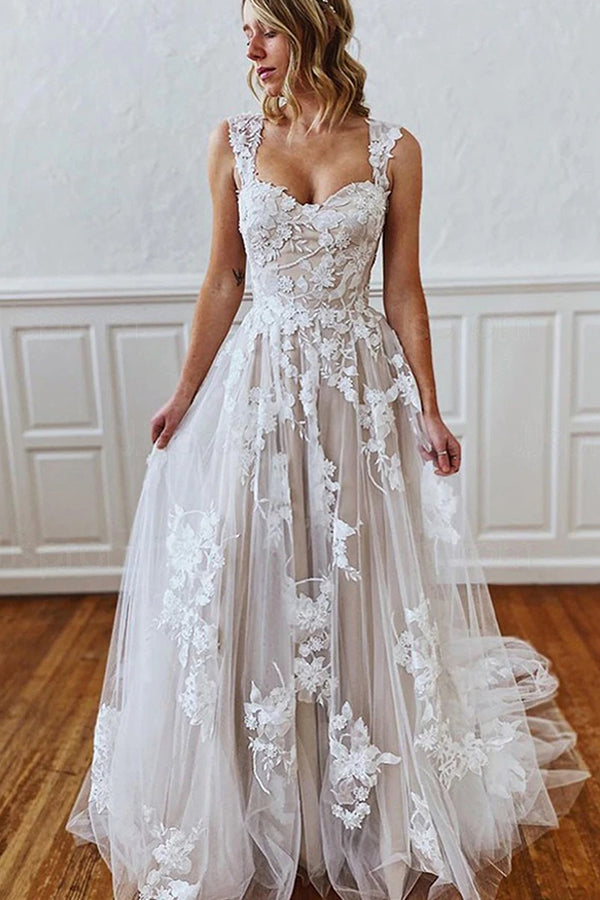 Romantic Sweetheart A Line Straps Wedding Dress With Appliques