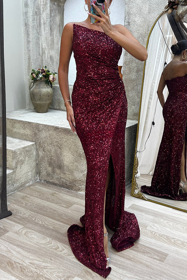 Que le festin commence Robe maxi à épaule dénudée avec sequins, ruchés sur le côté et fente