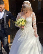 Simple Sweetheart Appliques A-Line Wedding Dresses With Long Sleeves Lace