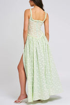 Vestido Maxi Ulissa Verde Claro com Decote Quadrado, Textura Jacquard e Fenda Alta
