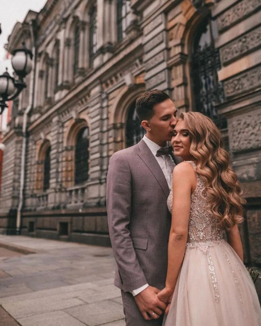Classy A Line V Neck Tulle Lace Boho Wedding Dress With Slit Appliques