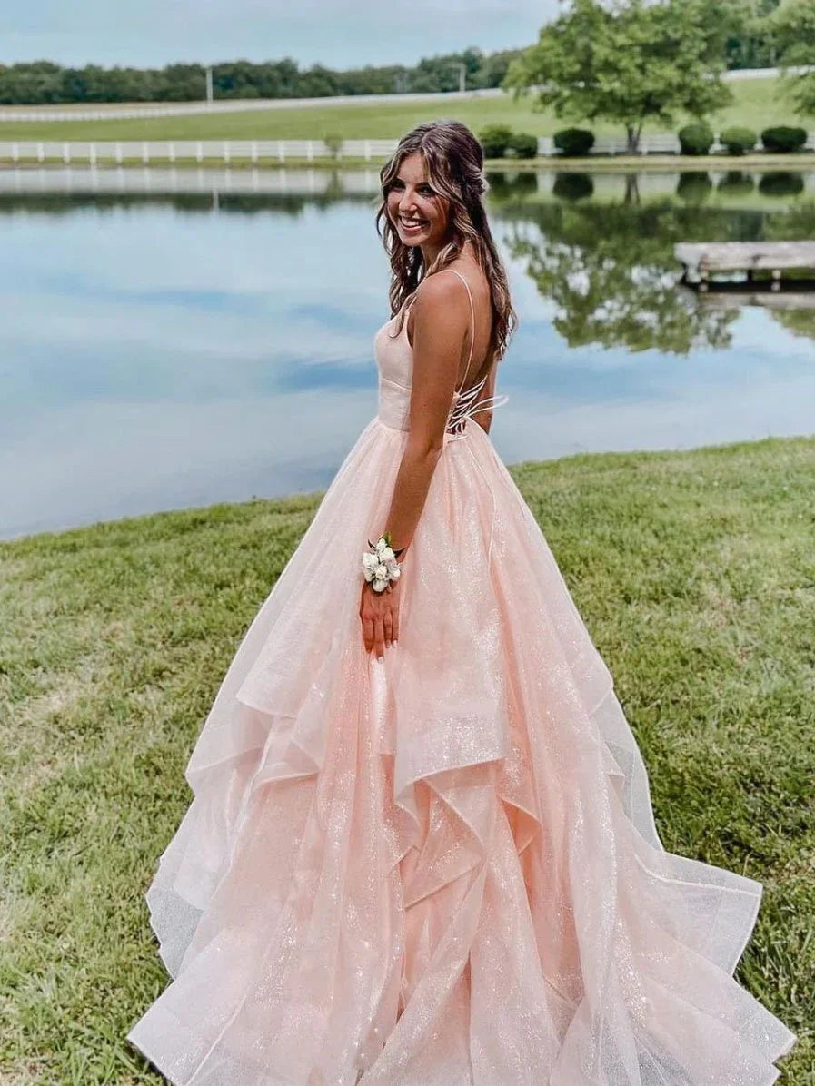 Rosa Spaghettiträger A-Linien-Abendkleid, mehrlagiges Abendkleid, funkelndes langes Ballkleid Y1303