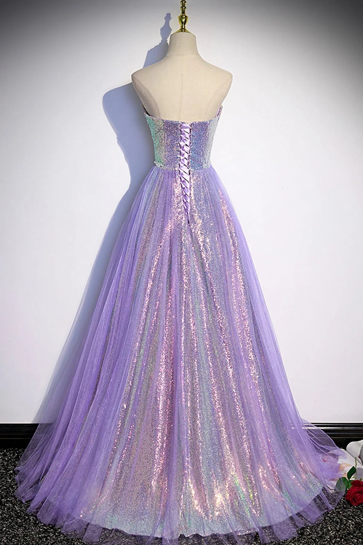 Langes Ballkleid aus lila Tüll mit Pailletten Abendkleid s84
